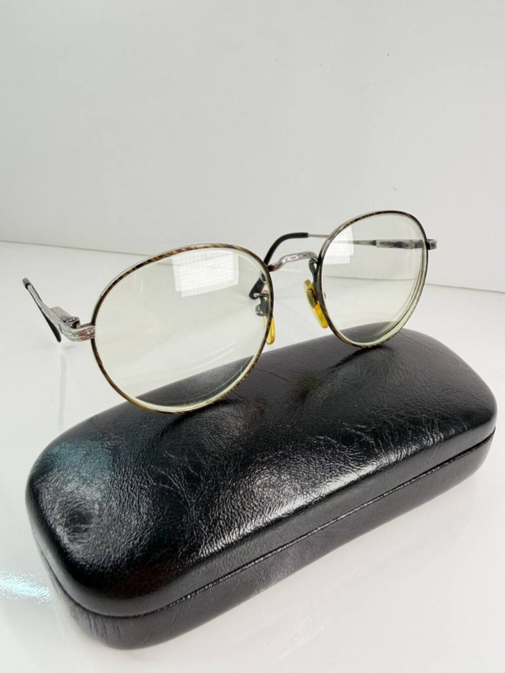Charlie Chaplin Collection Round Eyeglasses – Vintage Style | Case Included